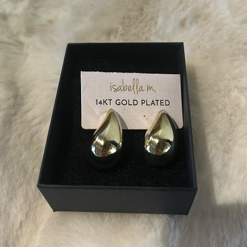 Trending tear drop earrings
